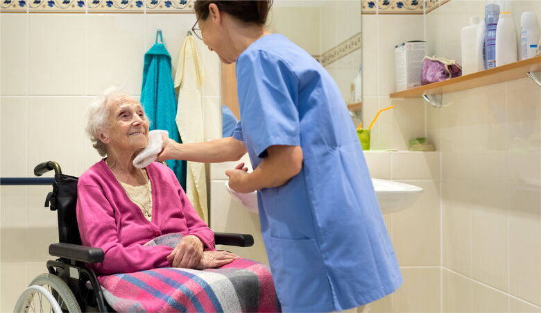 Liebevolle Pflege und Unterstützung im Alltag durch das qualifizierte Team von Reinery.